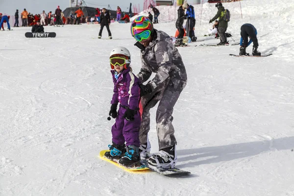 Russia Sochi December 2017 Ski Resort Instructor Teaching Young Girl — Stock Photo, Image