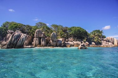 Güzel deniz manzarası. Beach Source d 'Argent-Seyşeller.