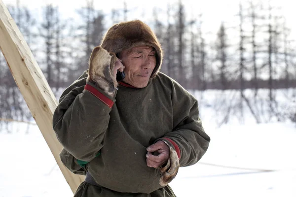 Жителі далекого півночі, пасовищі Ненецького народу, d — стокове фото