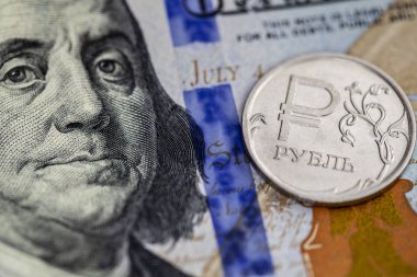 dolar için ruble Döviz Kuru kavramı, ruble sikke $100 faturası, makro yatıyor