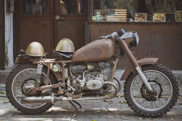eski, paslı Amerikan Vietnam savaş motosiklet