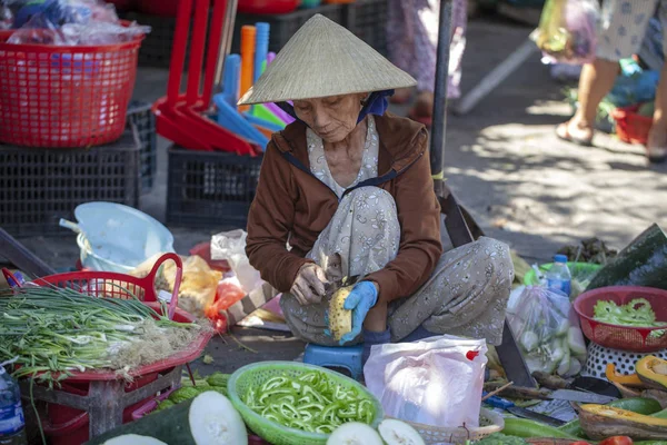 Hoi Vietnam Haziran 2019 Hoi Old Market Geleneksel Vietnam Saman — Stok fotoğraf