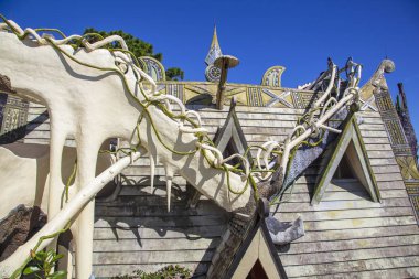 Da Lat, Vietnam - 5 Haziran 2019: Dalat'taki Crazy House (Hang Nga konukevi), turistlerin özgürce ziyaret edilebis alışılmadık iç mekan