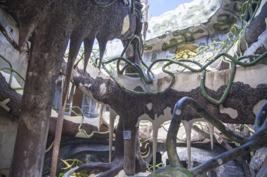 Da Lat, Vietnam - 5 Haziran 2019: Dalat'taki Crazy House (Hang Nga konukevi), turistlerin özgürce ziyaret edilebis alışılmadık iç mekan