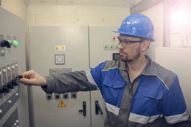 Elektromekanik elektrik güvenliği eldiven güç kablosunu, yüksek gerilim güç elektrik hattı endüstriyel dağıtım fuseboard içinde bağlantı kablolama tutar