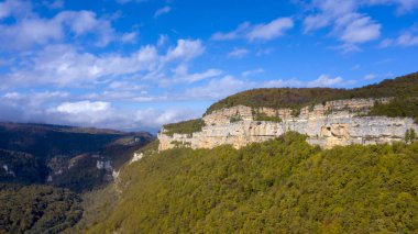 Kafkas Dağları, Mezmay, Rusya. Kaya Kartalı Alayı