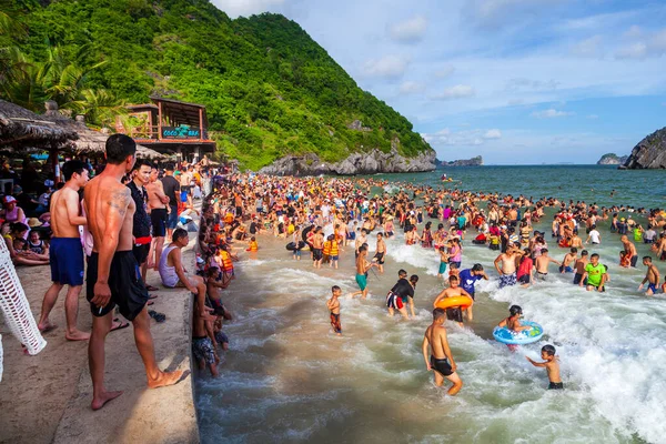 Cat Island Vietnam Juni 2019 Cat Eiland Veel Chinese Toeristen — Stockfoto