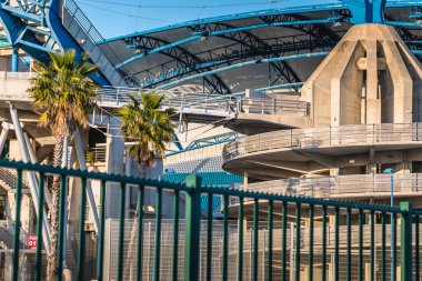 Faro, Portekiz - 4 Mayıs 2018: Güney Portekiz Algarve Futbol stadyumunda mimari detay. 30,335 koltuk ile Euro 2004 için inşa edilmiş