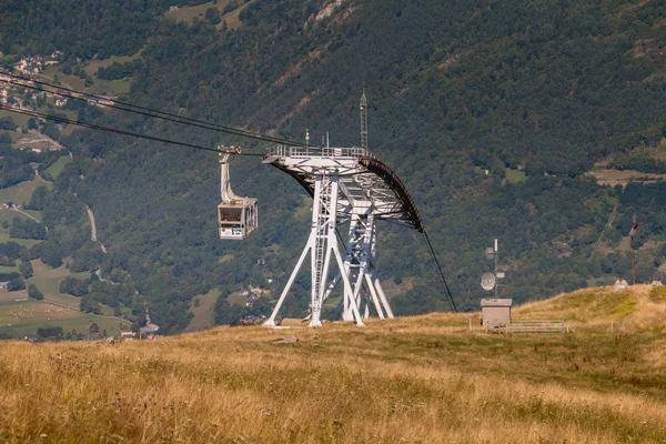 Saint Lary Soulan Francie Srpna 2018 Lanovka Která Spojuje Přímo — Stock fotografie