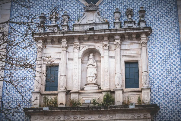 Architektoniczny szczegół Kościoła miłosierdzia w Aveiro, Portugalia — Zdjęcie stockowe