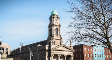 Dublin, İrlanda'da Saint Paul kilise mimarisi detay 