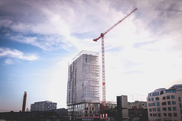 Construção em construção no centro da cidade de Basileia — Fotografia de Stock