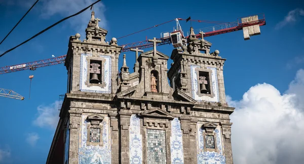 Szent Ildefonso-katolikus templom építészeti részletei Porto — Stock Fotó