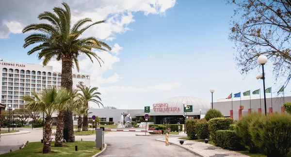 Vista del casino de lujo Vilamoura en el centro de la ciudad de playa — Foto de Stock