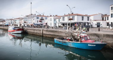 Port Join manevra balıkçı tekneleri küçük liman görünümü