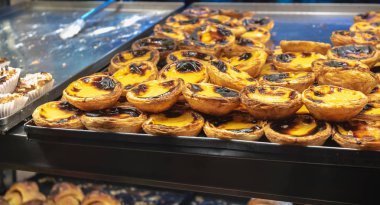 vitrin birlikte pastel de nata lezzetli tipik Portekizce 
