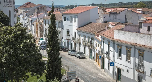 Casa típica detalle de la arquitectura del centro histórico de la ciudad de Ev — Foto de Stock