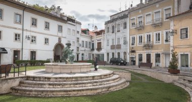 Eski Alcobaca, Portuga 'daki Cumhuriyet Meydanı manzarası