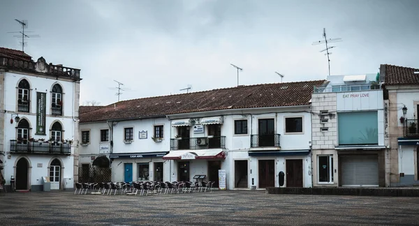 Vista del pequeño centro turístico de Batalha, Portugal — Foto de Stock