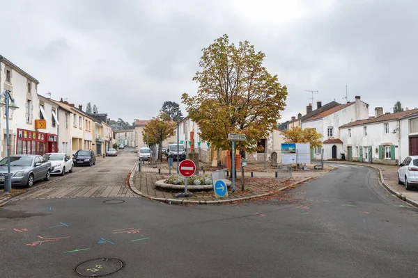Rocheserviere Pays Loire Franciaország 2020 Szeptember Egy Kisváros Tipikus Belvárosi — Stock Fotó