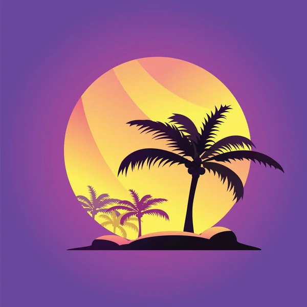Palmu keltainen aurinko ja violetti taivas tausta. Kookospalmu taustalla kultainen auringonlasku illalla taivaalla — kuvapankkivalokuva