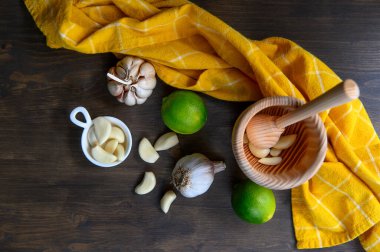 Sarımsak ve limon. Brezilya mutfağı. Brezilya mutfağında geleneksel malzemeler.