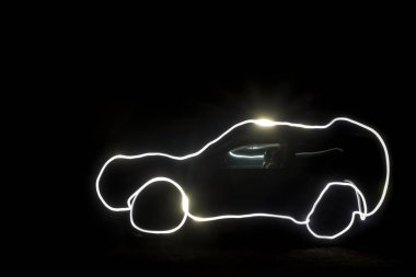 Boyalı ışık teknolojisi suv vücut ve karanlık gece iç dondurma ışık fotoğrafı.