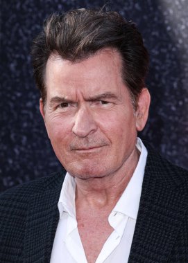 Amerikalı aktör Charlie Sheen, Netflix 'in namı diğer Amerikalı aktör Charlie Sheen' in 4 Eylül 2025 'te Hollywood, Los Angeles, Kaliforniya' da düzenlenen Netflix Tudum Theater 1..