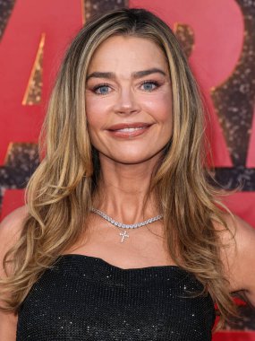 Amerikalı aktris, model ve televizyon karakteri Denise Richards Netflix 'in Amerikan aktör Charlie Sheen' in Los Angeles Premiere 'ine 4 Eylül 2025' te Hollywood, Los Angeles, Kaliforniya, ABD 'deki Netflix Tudum Theater' da düzenlenen 1.