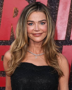 Amerikalı aktris, model ve televizyon karakteri Denise Richards Netflix 'in Amerikan aktör Charlie Sheen' in Los Angeles Premiere 'ine 4 Eylül 2025' te Hollywood, Los Angeles, Kaliforniya, ABD 'deki Netflix Tudum Theater' da düzenlenen 1.