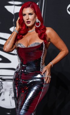 Justina Valentine, 7 Eylül 2025 'te UBS Arena' da düzenlenen 2025 MTV Video Müzik Ödülleri 'ne ulaştı.. 