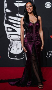 Justina Valentine, 7 Eylül 2025 'te UBS Arena' da düzenlenen 2025 MTV Video Müzik Ödülleri 'ne ulaştı.. 