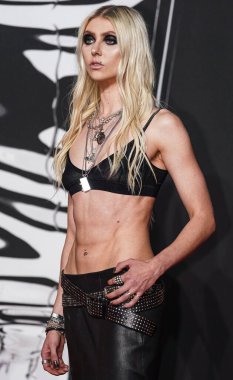 The Pretty Reckless 'tan Taylor Momsen, 7 Eylül 2025' te UBS Arena 'da düzenlenen 2025 MTV Video Müzik Ödülleri' ne geldi..