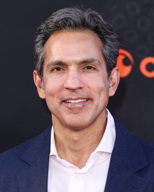 Sony Pictures Entertainment (SPE) Başkanı ve Genel Müdürü Ravi Ahuja, 9 Eylül 2025 'te TCL Çin Tiyatrosu IMAX' ta düzenlenen Los Angeles Crunchyroll 'un' Şeytan Avcısı: Kimetsu No Yaiba Sonsuzluk Şatosu 'na geldi.  