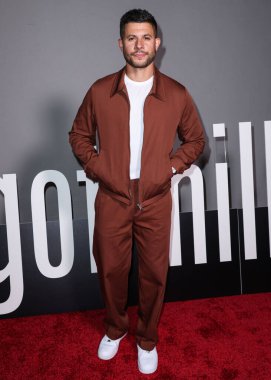 Amerikalı aktör Nick Barrotta, 9 Eylül 2025 'te Hollywood, Los Angeles, Kaliforniya, ABD' de The Lot 'ta düzenlenen 30. Yıldönümü Süt Bıyığı Kutlamasına geldi..     