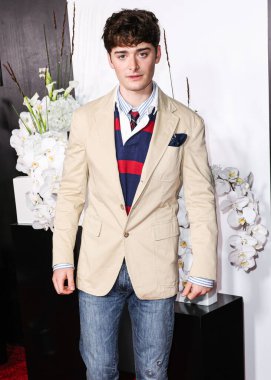 Kanadalı-Amerikalı aktör ve girişimci Noah Schnapp, 9 Eylül 2025 'te Hollywood, Los Angeles, Kaliforniya, ABD' de The Lot 'ta düzenlenen 30. Yıldönümü Süt Bıyığı Kutlamasına geldi..      