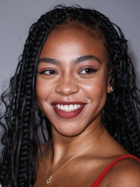 Amerikalı aktris Priah Ferguson, 9 Eylül 2025 'te Hollywood, Los Angeles, Kaliforniya, ABD' de The Lot 'ta düzenlenen 30. Yıldönümü Süt Bıyığı Kutlaması' na geldi..      