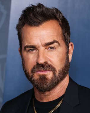 Amerikalı aktör, senarist ve film yapımcısı Justin Theroux, Warner Bros. Television Group 'un 77. Primetime Emmy Ödülleri adayları kutlamasına 13 Eylül 2025' te Beverly Hills, Los Angeles, Kaliforniya, ABD 'de katıldı.. 
