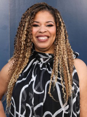Nkechi Okoro Carroll, Warner Bros. Television Group 'un 13 Eylül 2025' te Spago 'da düzenlenen 77. Primetime Emmy Ödülleri Nominees kutlamasına katıldı..