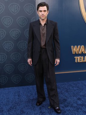 Patrick Ball, Warner Bros. Television Group 'un 13 Eylül 2025' te Spago 'da düzenlenen 77. Primetime Emmy Ödülleri Adayları Kutlamasına katıldı.. 