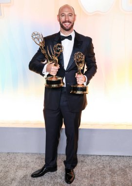 Evan Goldberg, bir komedi dizisi için olağanüstü yönetmenlik ödülleri, bir komedi dizisi için olağanüstü yazılar ve 'The Studio' için olağanüstü komedi dizisi sahibi, Apple TV + 'nin 77. Yıllık Primetime Emmy Partisine geliyor. 