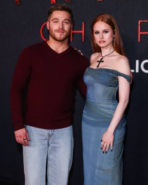 Froy Gutierrez ve Madelaine Petsch, Lionsgate 'in 16 Eylül 2025' te Westfield Century City 'de düzenlenen 