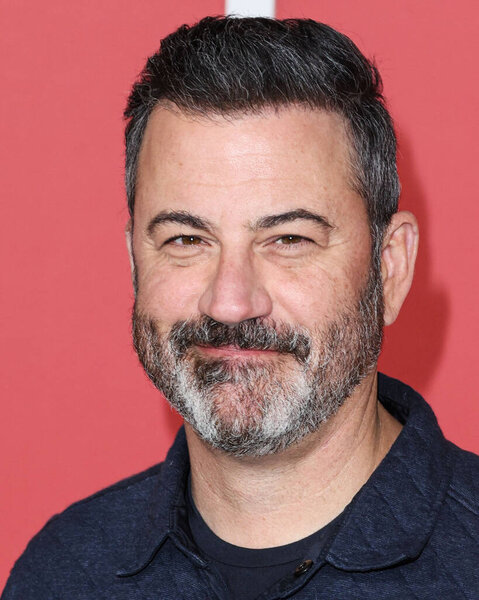 Disney 's ABC выпускает "Jimmy Kimmel Live!" в среду, 17 сентября 2025 года после того, как председатель ФКС подверг критике комментарии ведущего Чарли Кирка. СТУД, ЛОС-ЭНДЖЕЛЕС, КАЛИФОРНИЯ, США - ФЕВРАЛЬ 02: Американский телеведущий и комик Джимми Киммел