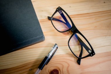 beyaz izole gözlük, gözlük, güneş gözlüğü