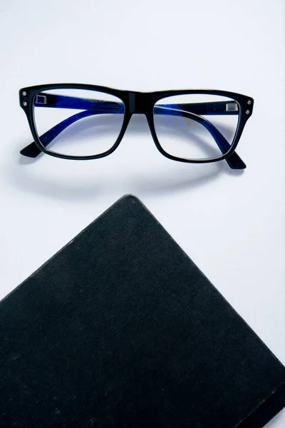 Napszemüveges Fehér Szemüveges Szemüvegek — Stock Fotó