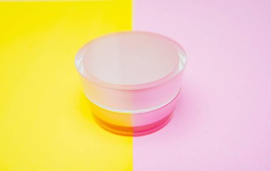 Kozmetik ürün renkli arka plan