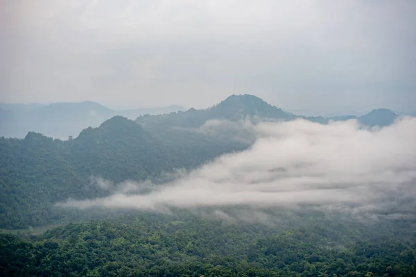 Mgliste Chmury Wysokie Góry Tajlandii — Zdjęcie stockowe