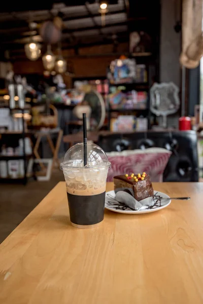 Ijs Halen Koffie Taart Houten Achtergrond — Stockfoto