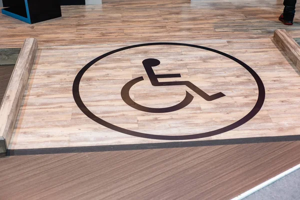 tekerlekli sandalye geçit sembolü, tekerlekli sandalye eğimi, dostu tasarım ark