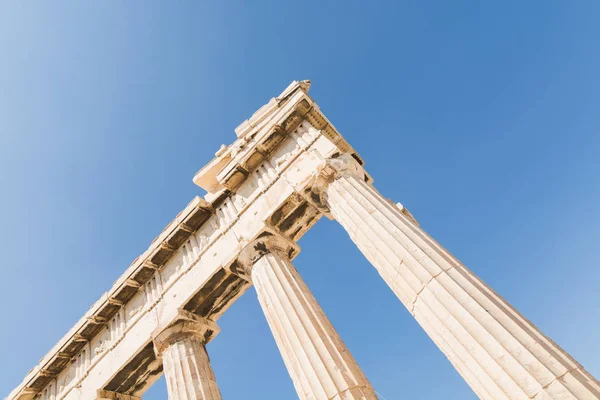 Ruinerna Templet Parthenon Akropolis Aten Grekland Solig Dag Vidvinkel Lins — Stockfoto